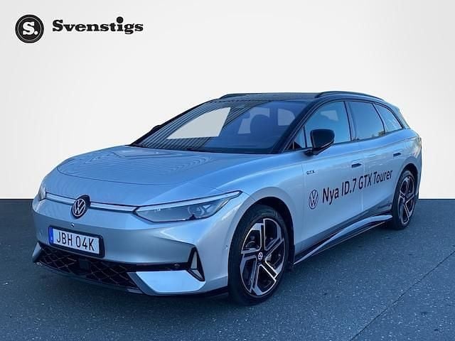 Silver Begagnad 2025 VW ID.7 GTX Sedan | 619 000 kr (Superpris) - Bild 1/4