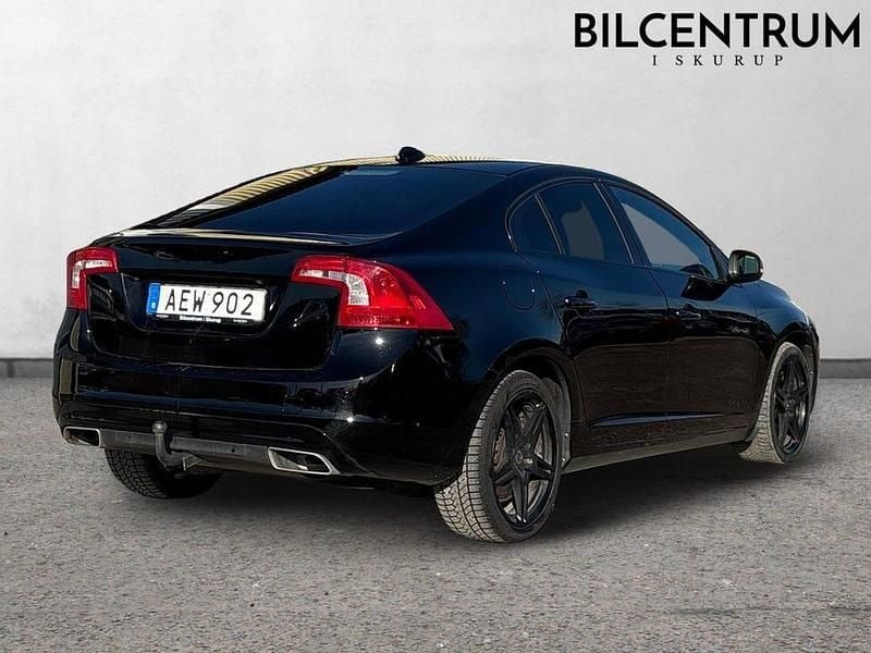 Begagnad Volvo S60 Summum 230 HK (169 kW) 2014 Svart Sedan
