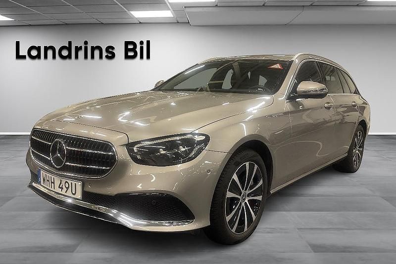 Silver Begagnad 2022 Mercedes E300 Avantgarde Kombi | 459 000 kr (Marknadspris) - Bild 1/4