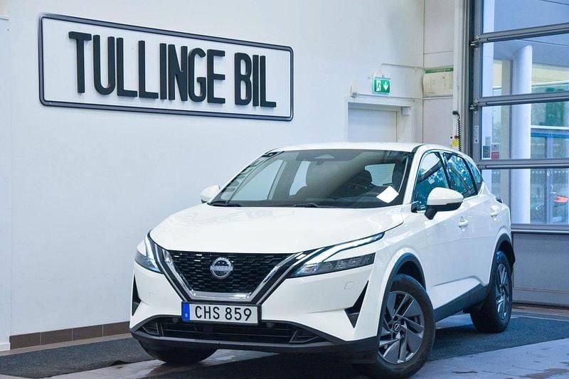 Vit Begagnad 2022 Nissan Qashqai SUV | 209 800 kr (Bra pris) - Bild 1/4