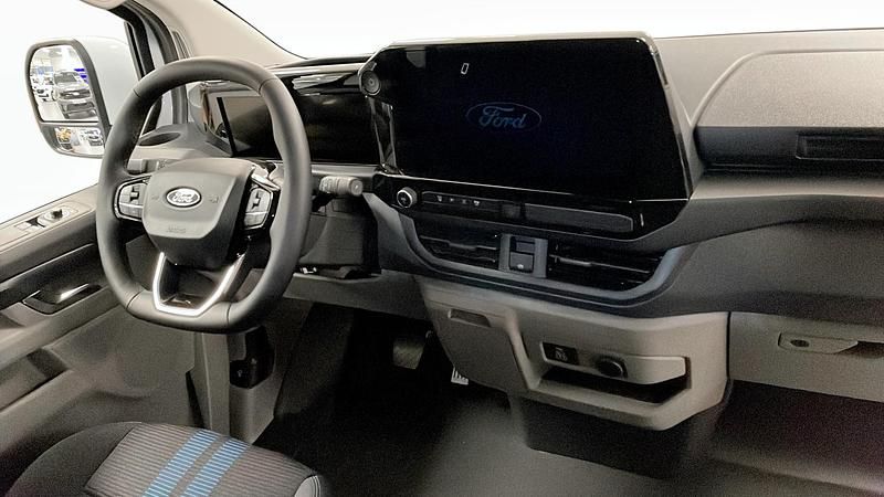 Ny Ford E-Transit 2026 Vit Van