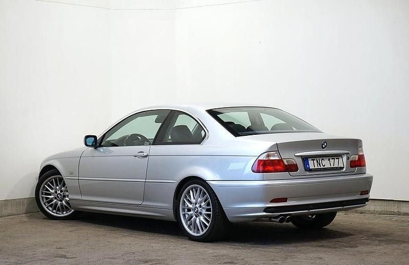 Begagnad BMW 330 M Sport 231 HK (169 kW) 2002 Grå Sportkupé