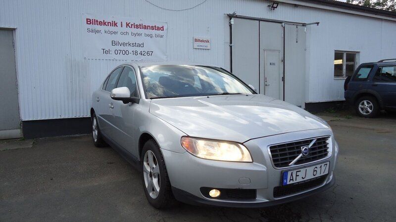 Silver Begagnad 2009 Volvo S80 Kinetic Sedan | 44 000 kr (Marknadspris) - Bild 1/4