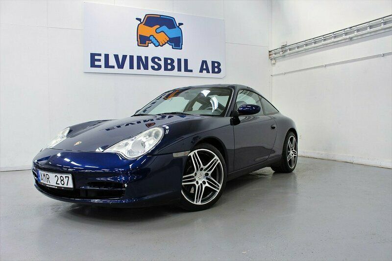 Mörkblå Begagnad 2002 Porsche 911 Carrera Sportkupé | 349 900 kr - Bild 1/4