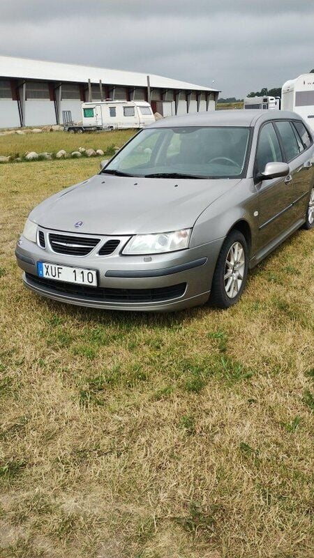 Grå Begagnad 2006 Saab 9-3 Linear Kombi | 25 000 kr (Marknadspris) - Bild 1/4
