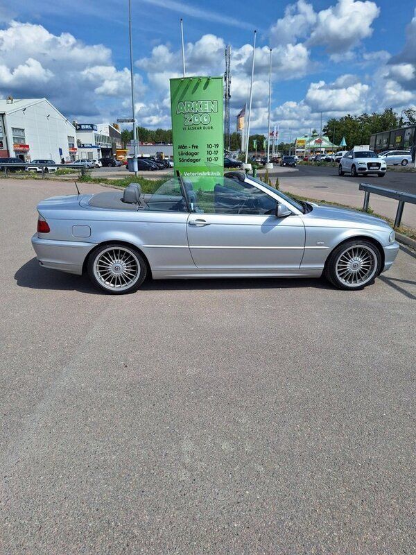 Grå Begagnad 2002 BMW 320 Cabriolet Cab | 94 000 kr - Bild 1/4