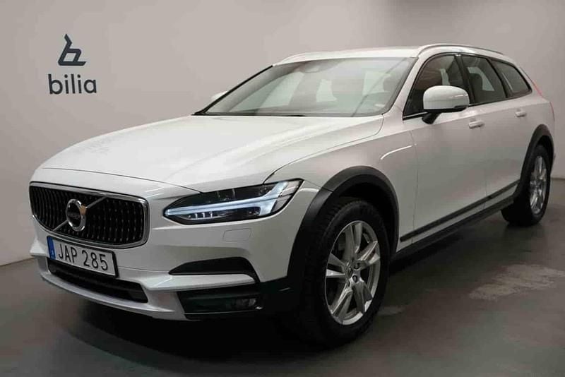 Vit Begagnad 2019 Volvo V90 CC Kombi | 239 900 kr - Bild 1/1