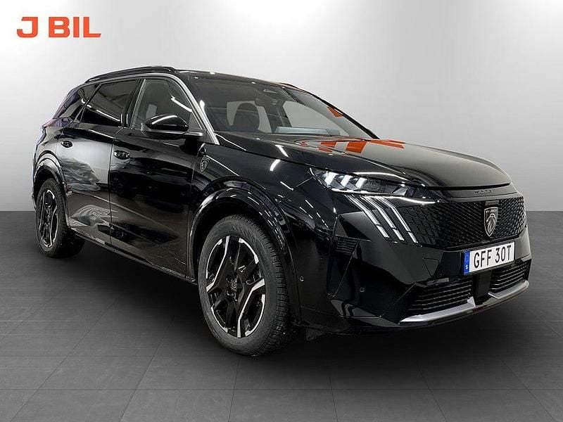 Svart Begagnad 2024 Peugeot e-5008 GT SUV | 509 900 kr (Marknadspris) - Bild 1/3