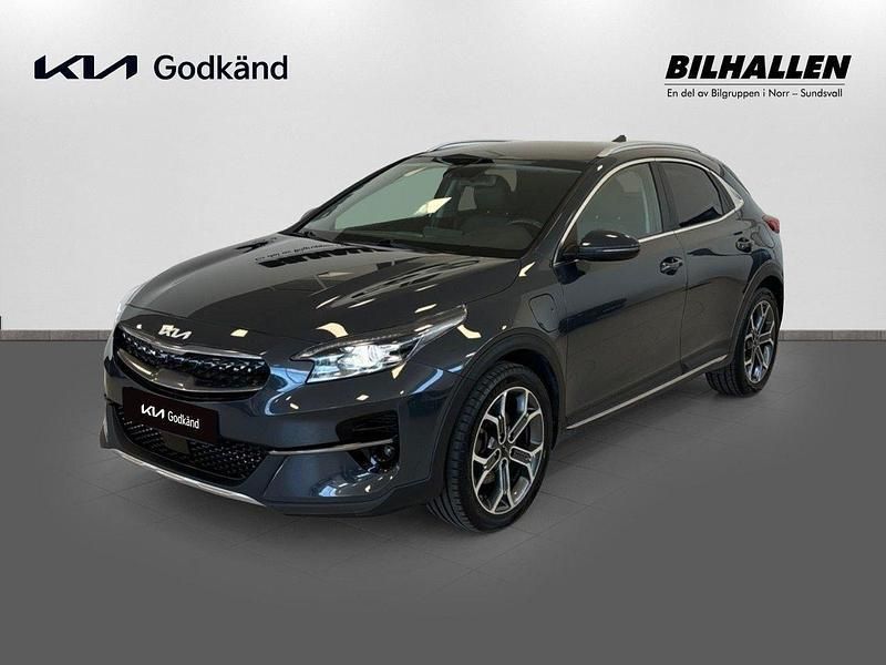Grå Begagnad 2021 Kia XCeed Advance SUV | 269 900 kr (Dyr) - Bild 1/4