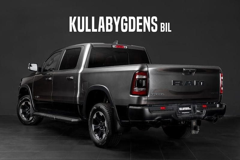 Begagnad Dodge Ram 394 HK (289 kW) 2019 Grå metallic Pickup