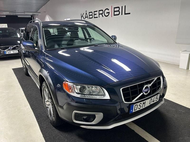 Blå Begagnad 2012 Volvo XC70 Momentum Kombi | 239 900 kr (Dyr) - Bild 1/4