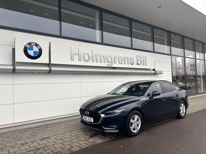 Blå Begagnad 2019 Mazda 3 Sedan | 199 800 kr - Bild 1/4