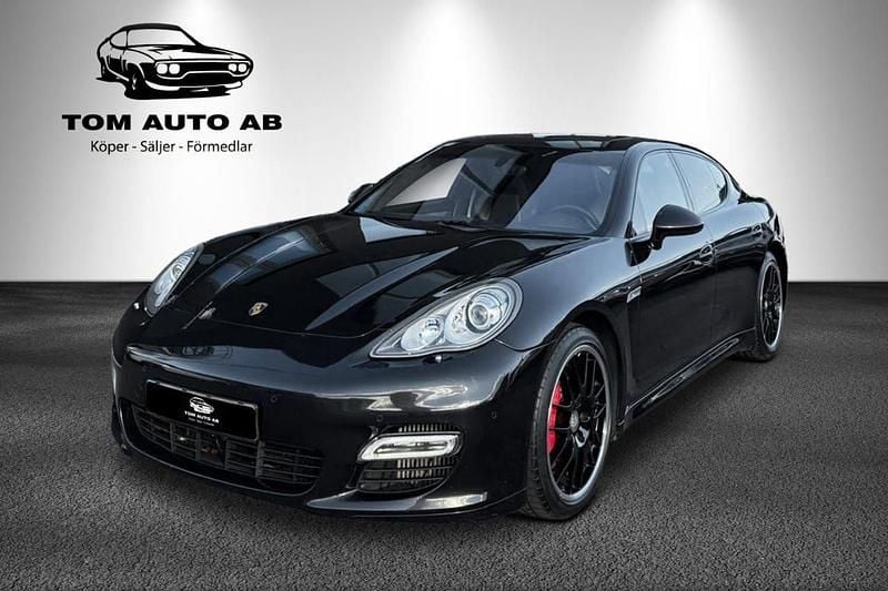 Svart Begagnad 2010 Porsche Panamera Turbo Sport Sedan | 349 900 kr (Lite dyr) - Bild 1/4