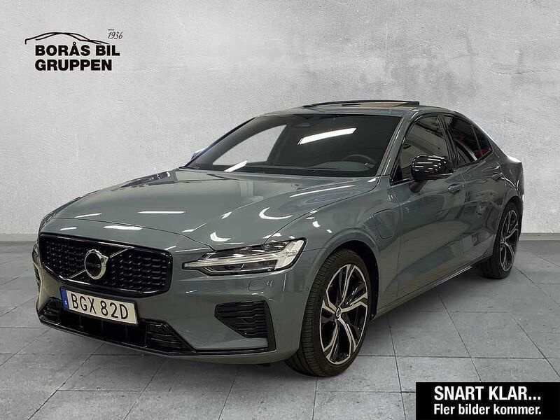 Grå Begagnad 2023 Volvo S60 Ultimate Sedan | 499 000 kr (Marknadspris) - Bild 1/4