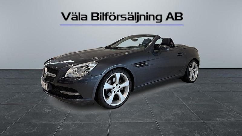 Mörkgrå Begagnad 2011 Mercedes SLK200 Cab | 224 900 kr (Marknadspris) - Bild 1/4