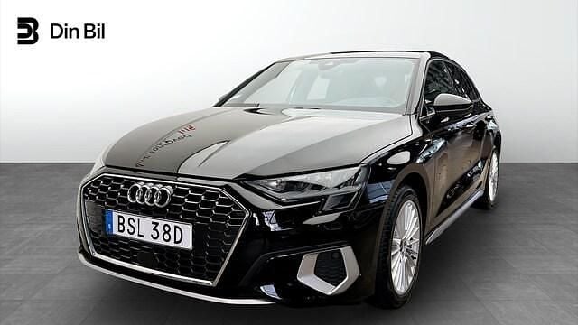 Brilliantsvart Begagnad 2023 Audi A3 Advanced Plus | 289 000 kr (Marknadspris) - Bild 1/4