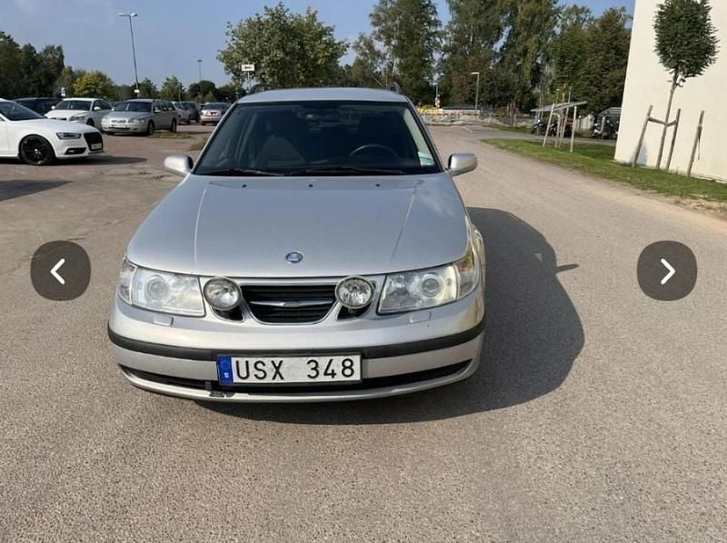 Silver Begagnad 2004 Saab 9-5 Linear Kombi | 9 000 kr (Superpris) - Bild 1/4
