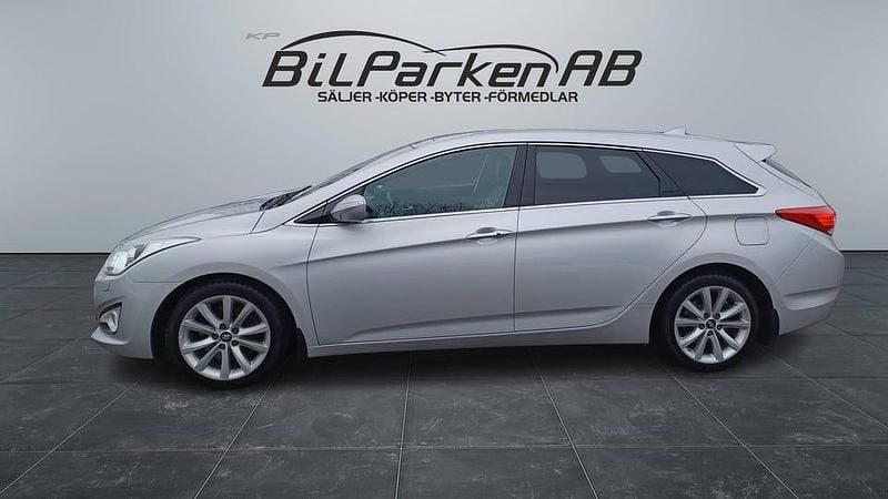 Begagnad Hyundai i40 136 HK (100 kW) 2014 Silver Kombi