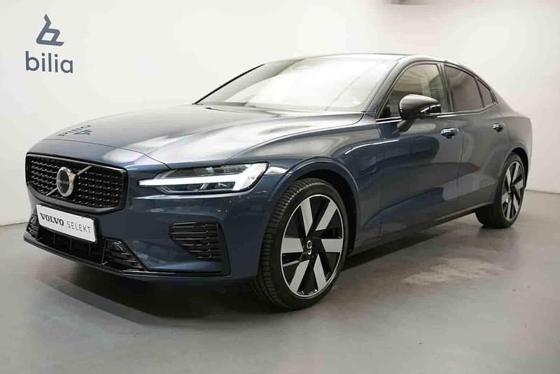 Blå Begagnad 2024 Volvo S60 Sedan | 519 900 kr - Bild 1/1