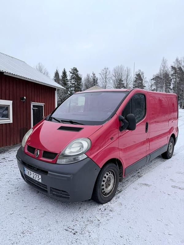 Begagnad 2002 Renault Trafic Minibuss | 27 000 kr (Marknadspris) - Bild 1/4