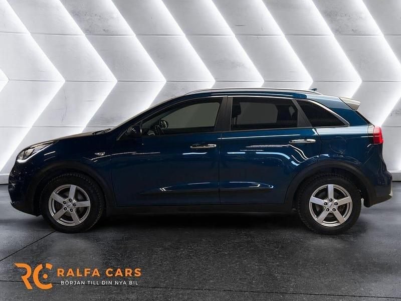 Begagnad Kia Niro Advance 141 HK (103 kW) 2017 Blå SUV