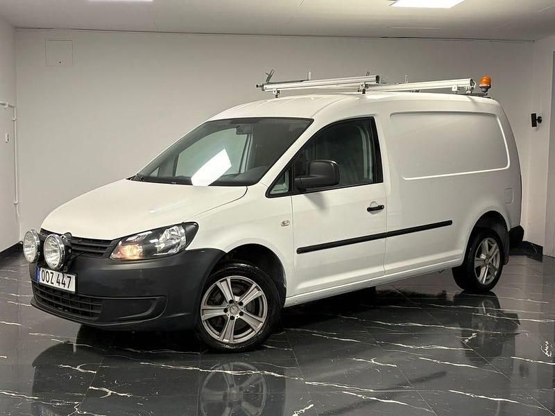 Vit Begagnad 2014 VW Caddy Maxi Minibuss | 94 900 kr (Bra pris) - Bild 1/4
