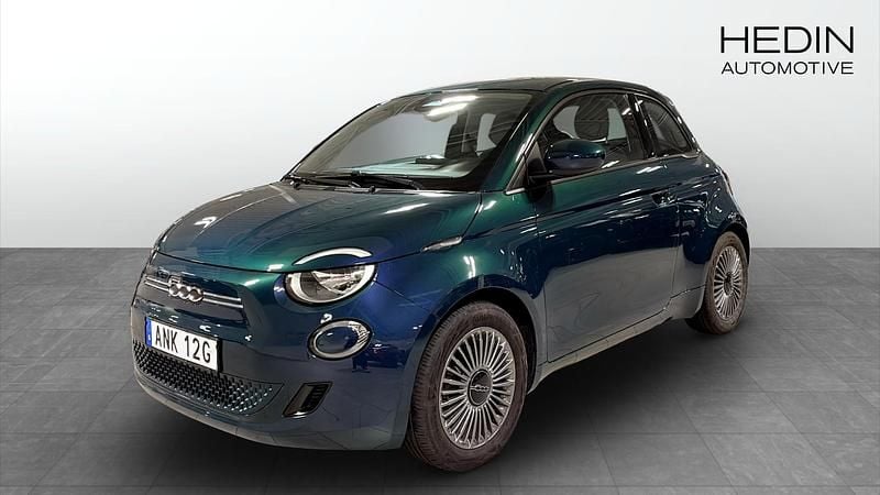 Grön Begagnad 2022 Fiat 500e Icon Halvkombi | 164 900 kr (Bra pris) - Bild 1/4