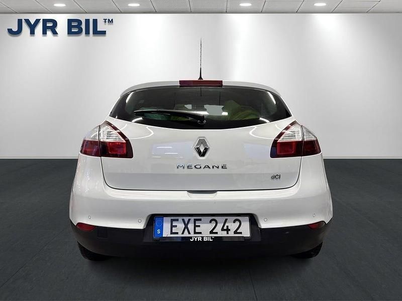 Begagnad Renault Mégane III LIMITED 110 HK (80 kW) 2015 Vit