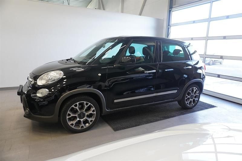 Begagnad Fiat 500L 120 HK (88 kW) 2016 Svart Minibuss