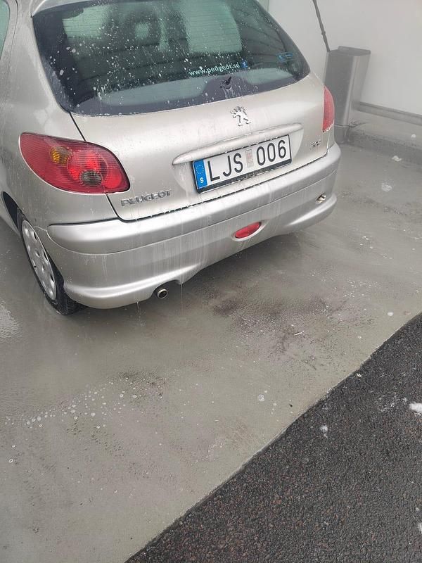 Begagnad Peugeot 206 75 HK (55 kW) 2007