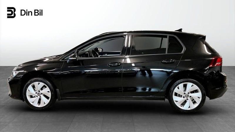 Begagnad VW Golf VIII 150 HK (110 kW) 2025 Svart