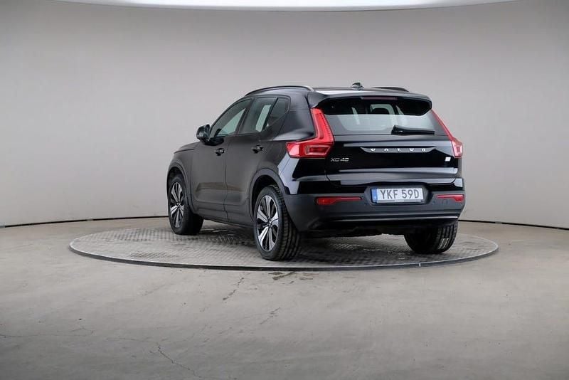 Begagnad Volvo XC40 Plus 169 kW (231 HK) 2022 Svart SUV