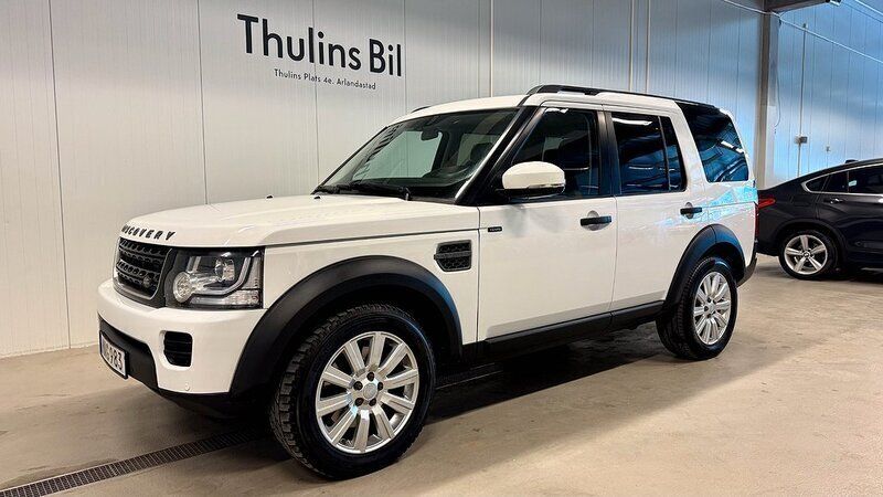 Vit (fuji vit) Begagnad 2016 Land Rover Discovery 4 S SUV | 249 900 kr (Marknadspris) - Bild 1/4