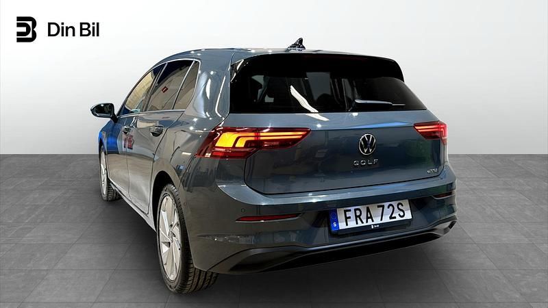 Begagnad VW Golf VIII Edition 150 HK (110 kW) 2025 Grå Halvkombi