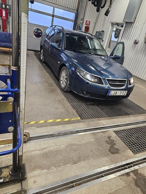 Begagnad 2007 Saab 9-5 Kombi | 17 000 kr (Lite dyr) - Bild 1/3