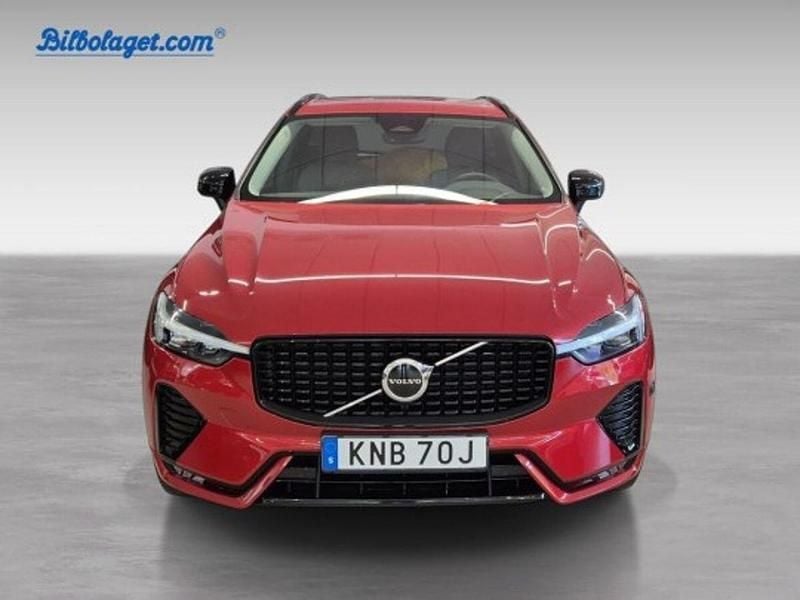 Röd Begagnad 2024 Volvo XC60 Plus SUV | 549 900 kr (Dyr) - Bild 1/3