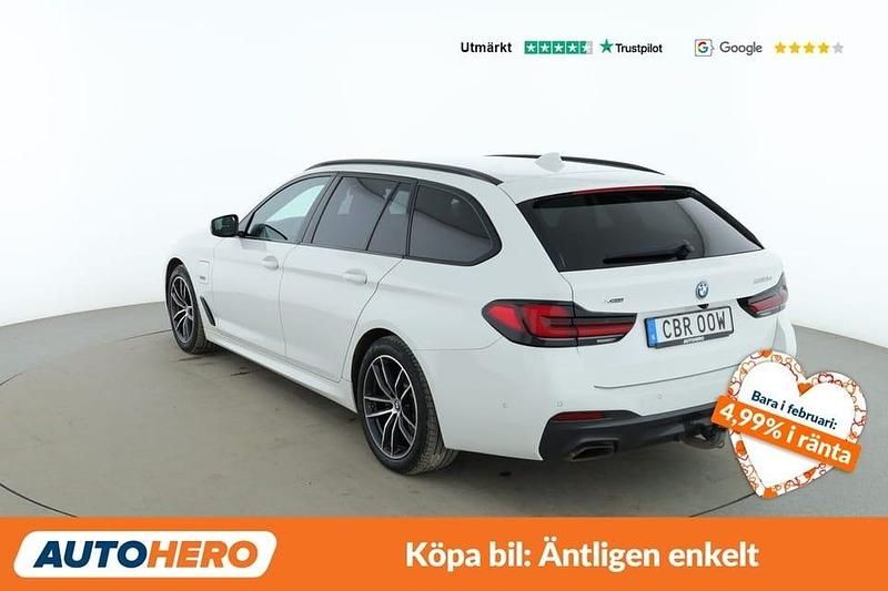 Begagnad BMW 530 M Sport 295 HK (216 kW) 2023 Vit Kombi