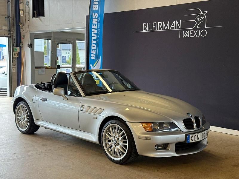 Silver Begagnad 2001 BMW Z3 Cab | 99 999 kr (Superpris) - Bild 1/4