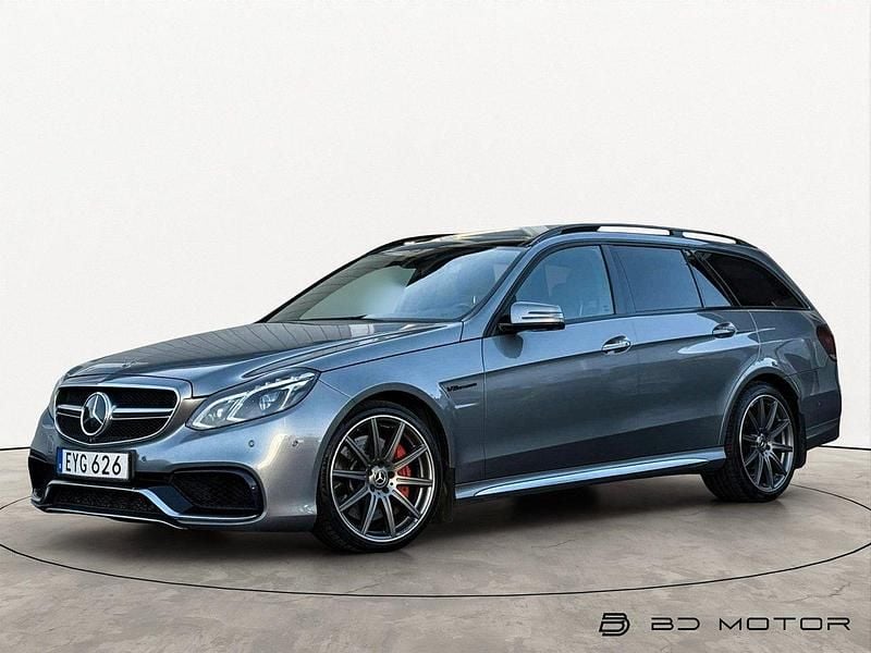 Grå Begagnad 2014 Mercedes E63S AMG AMG Kombi | 379 800 kr (Dyr) - Bild 1/4