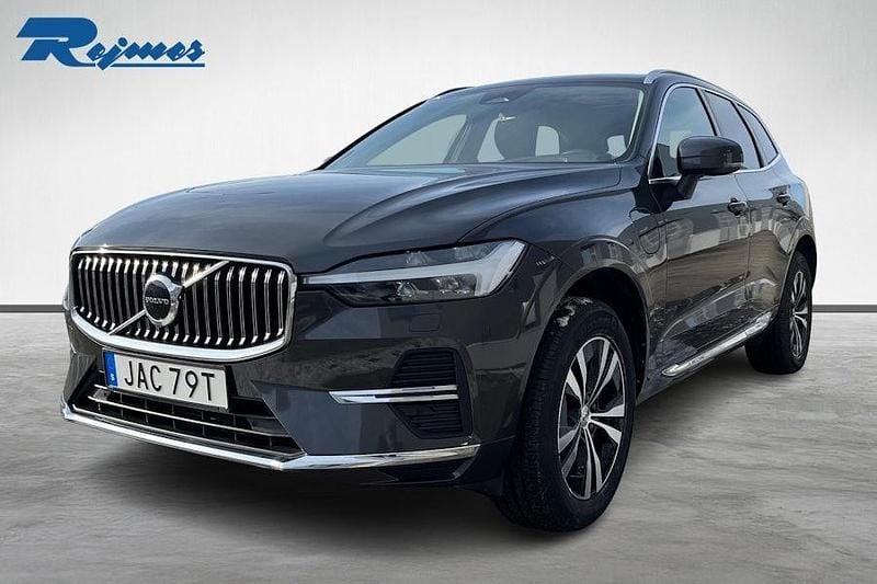 Begagnad Volvo XC60 Core 253 HK (186 kW) 2022 Grå SUV