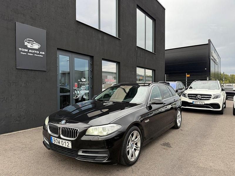 Svart Begagnad 2014 BMW 520 Kombi | 105 000 kr (Marknadspris) - Bild 1/4