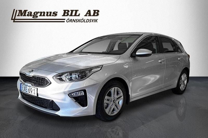 Grå Begagnad 2018 Kia Ceed Halvkombi | 169 900 kr (Marknadspris) - Bild 1/4