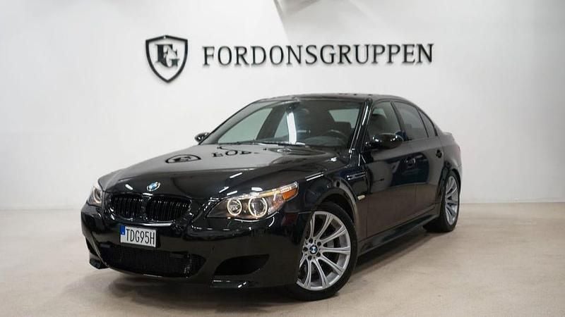 Svart Begagnad 2006 BMW M5 Sedan | 429 800 kr - Bild 1/4