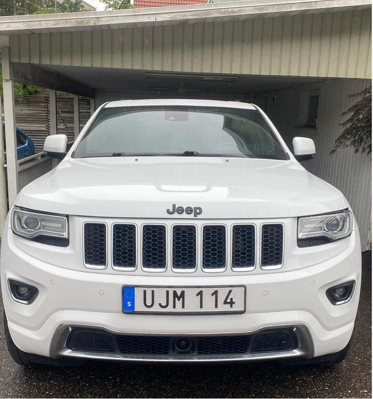 Vit Begagnad 2015 Jeep Grand Cherokee Overland SUV | 199 000 kr (Superpris) - Bild 1/4