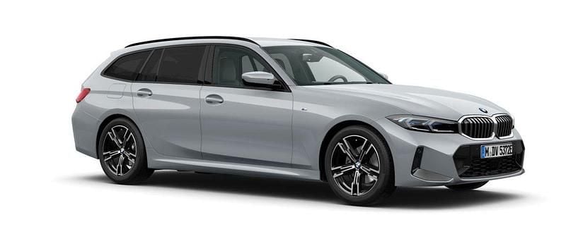 Grå (m brooklyn grey metallic) Ny 2025 BMW 330e Shadowline Kombi | 655 000 kr (Marknadspris) - Bild 1/3