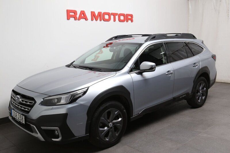 Silver (ice silver metallic ) Begagnad 2021 Subaru Outback SUV | 319 800 kr (Superpris) - Bild 1/3