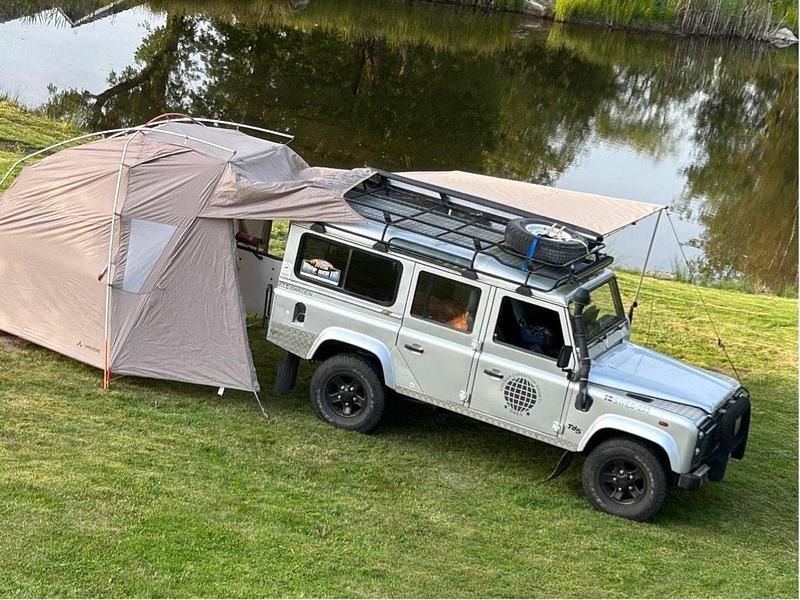Grå Begagnad 2005 Land Rover Defender SUV | 285 000 kr - Bild 1/4