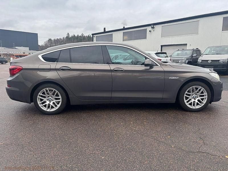 Begagnad BMW 530 Gran Turismo 258 HK (189 kW) 2014 Ljusbrun Halvkombi