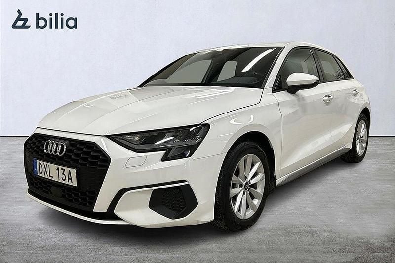 Begagnad Audi A3 Sportback Proline 150 HK (110 kW) 2023 Vit Halvkombi