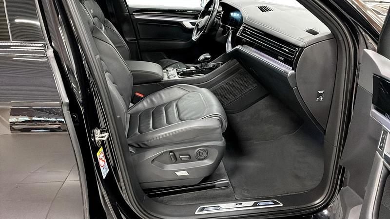 Begagnad VW Touareg Black Edition 286 HK (210 kW) 2020 Svart SUV
